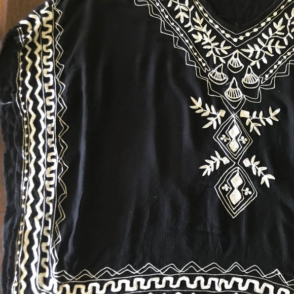 Beach coverup/kaftan - Picture 3 of 3